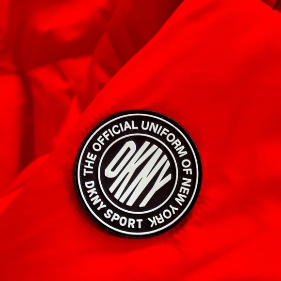 Womens DKNY puffer jacket with shoulder straps - Picture 3 of 3